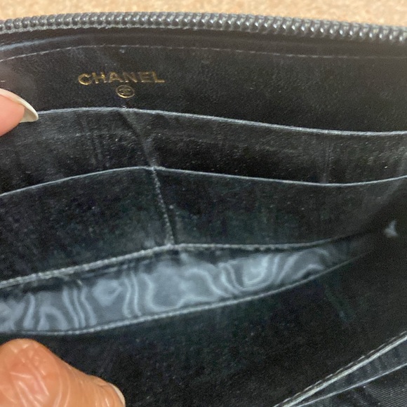 Chanel Caviar Zip Around Wallet - Picture 11 of 13